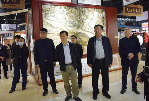 自治区文化和旅游厅厅长甘霖一行莅临南宁华南城嘉泰天人合一艺术博物馆参观交流